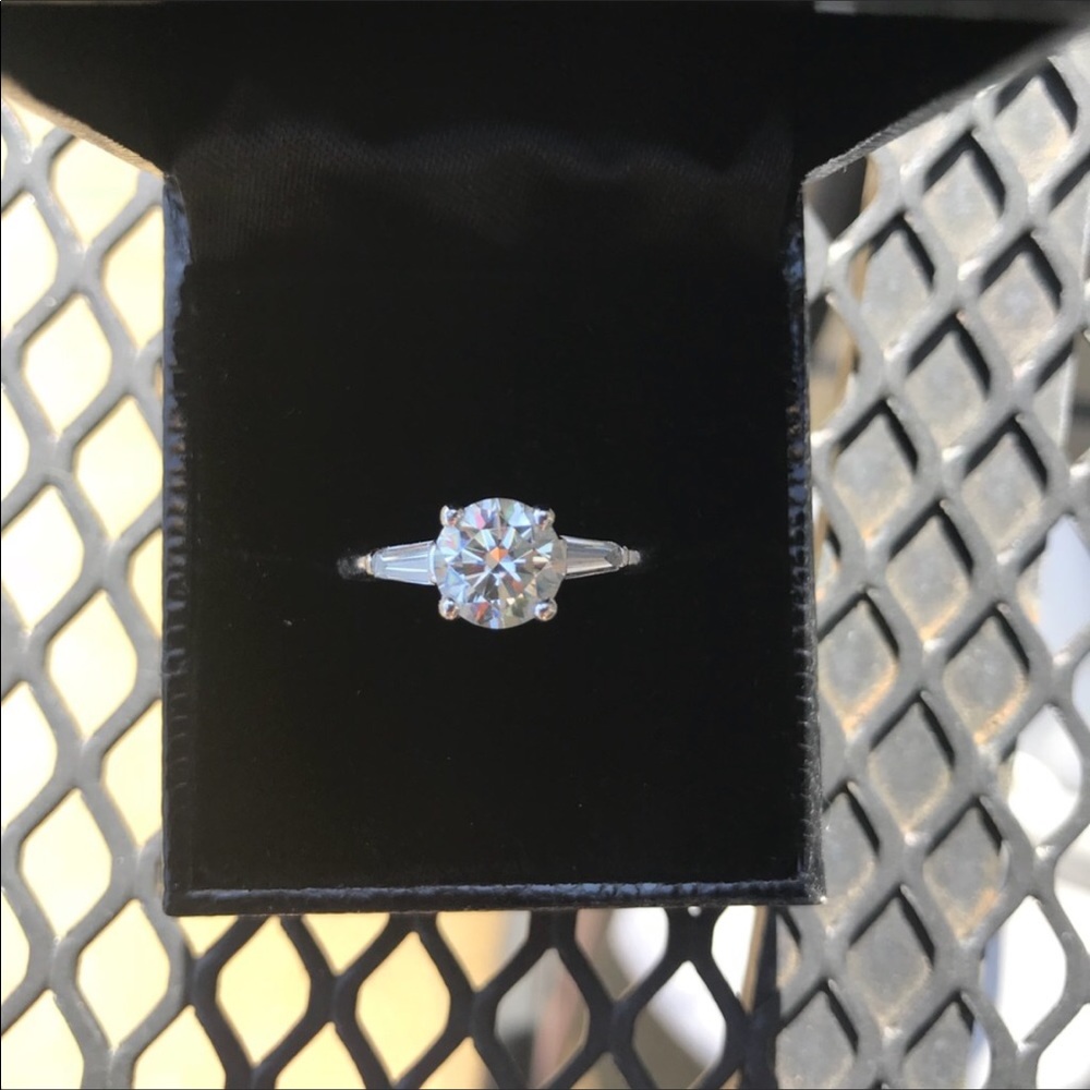 14k gold moissanite diamond ring